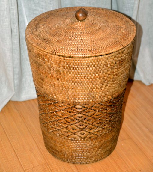 13/9321 Orchid Rattan Laundry Basket Display