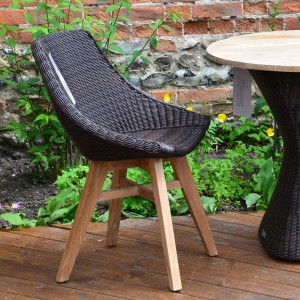 16/7054 Obi All Weather Dining Chair Display